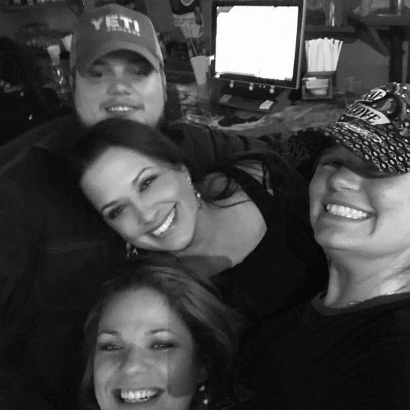 Meet your Posher, Sheri - Picture 1 of 1